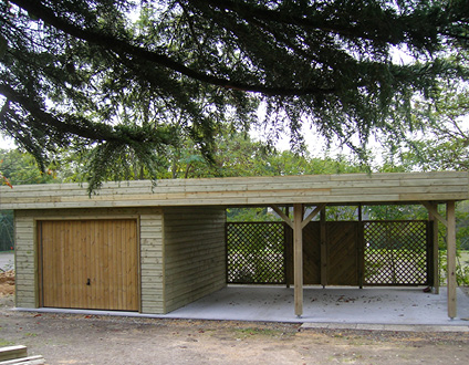 Carport semi-fermé